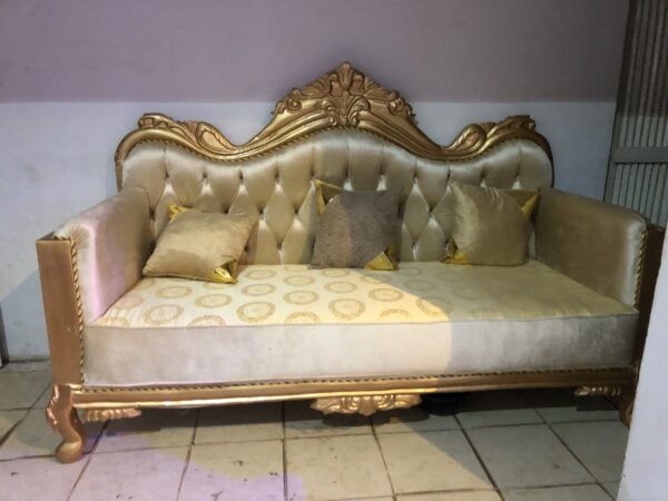 Ladies Royal Designed chair - Image 3