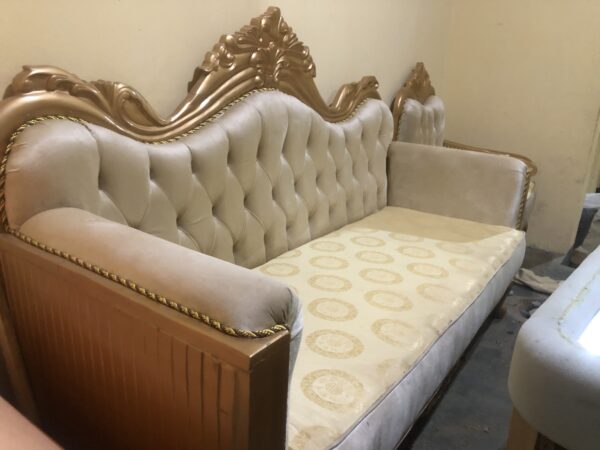 Ladies Royal Designed chair - Image 8