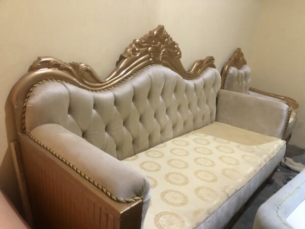 Ladies Royal Designed chair - Image 9
