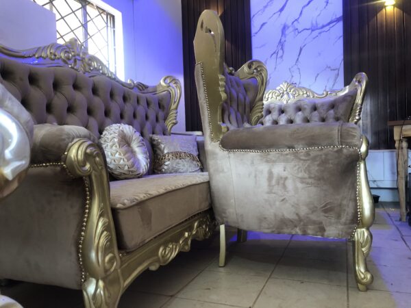 Brown King Size Royal Chair - Image 30