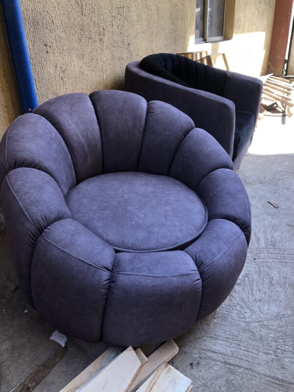 Puffed office/ home chair - Image 4